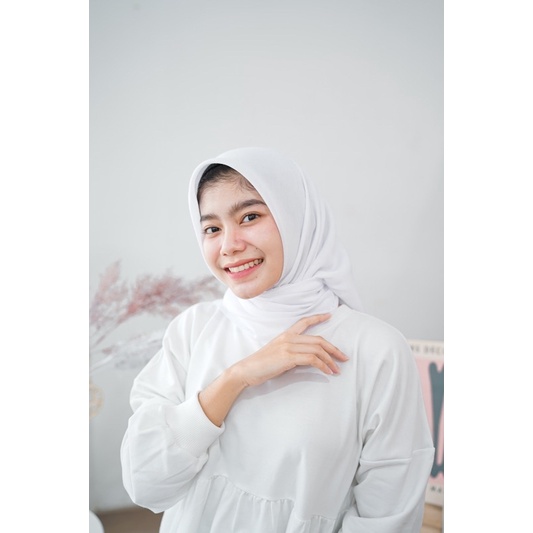 PARIS VOAL by dippew-Putih