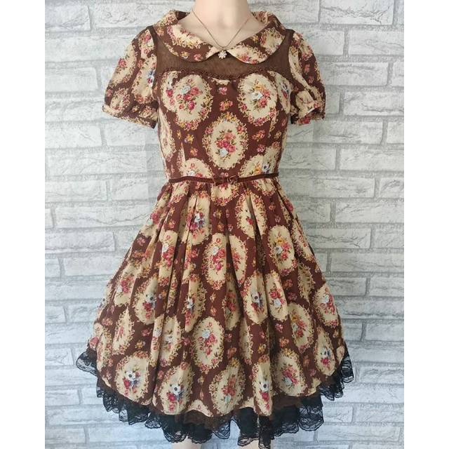 Liz Lisa flower brown