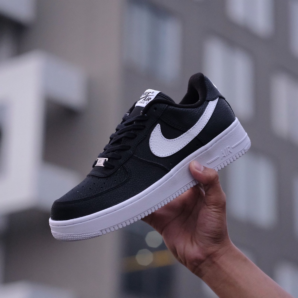 NIKE AIR FORCE 1 LOW BLACK WHITE