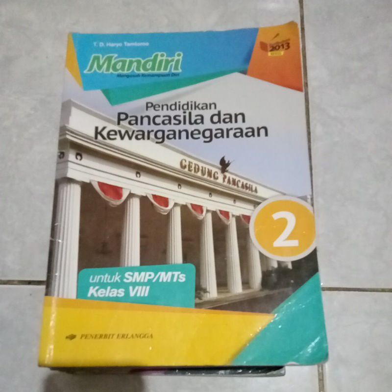 mandiri PPKN kelas 8 Erlangga