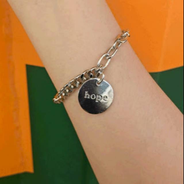 Mejiwoo  Hope bracelet