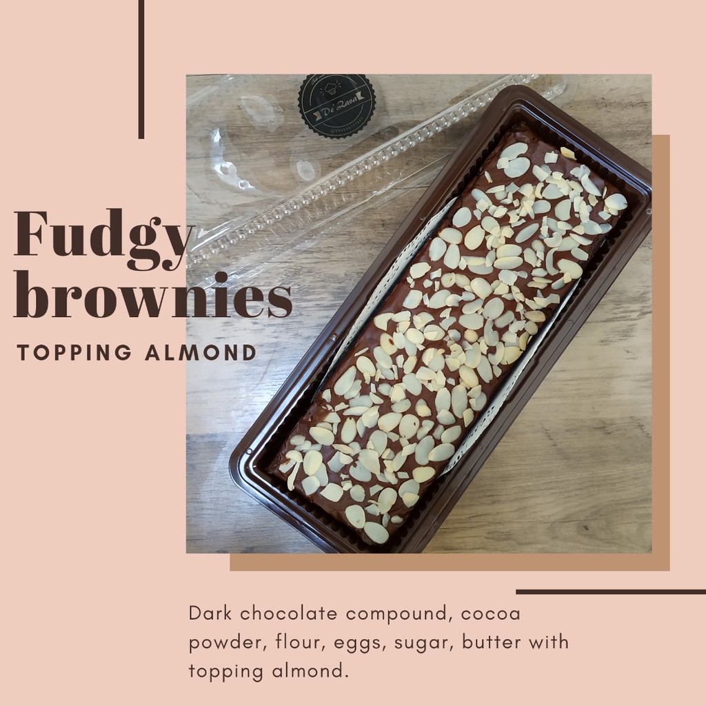 

Fudgy Brownies Premium Topping Almond De' Zava