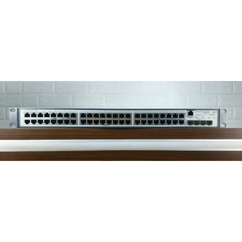 3Com 3CRBSG5293 dengan Braket 3Com 2952-SFP Plus Switch (48-Port Gigabit Switch)