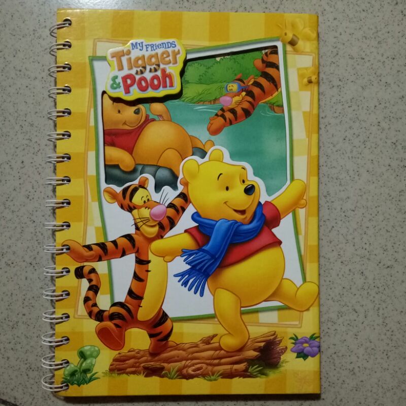 

Buku Diary/Diary Book Motif Varian