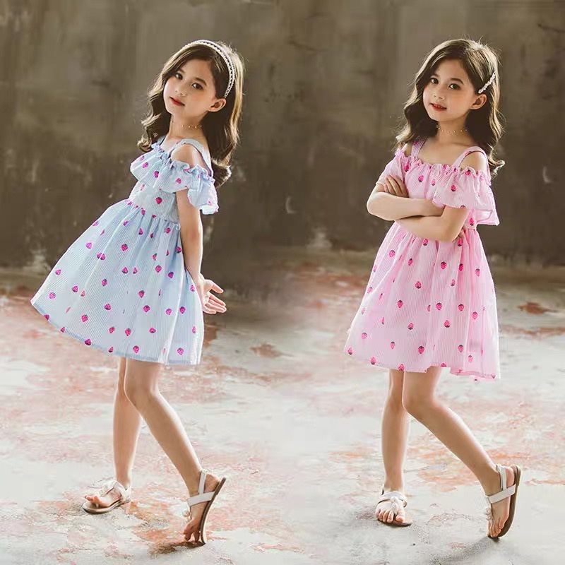 Dress Anak Perempuan Ruffle Tanpa Lengan Motif Strawverry+Gratis Bandana