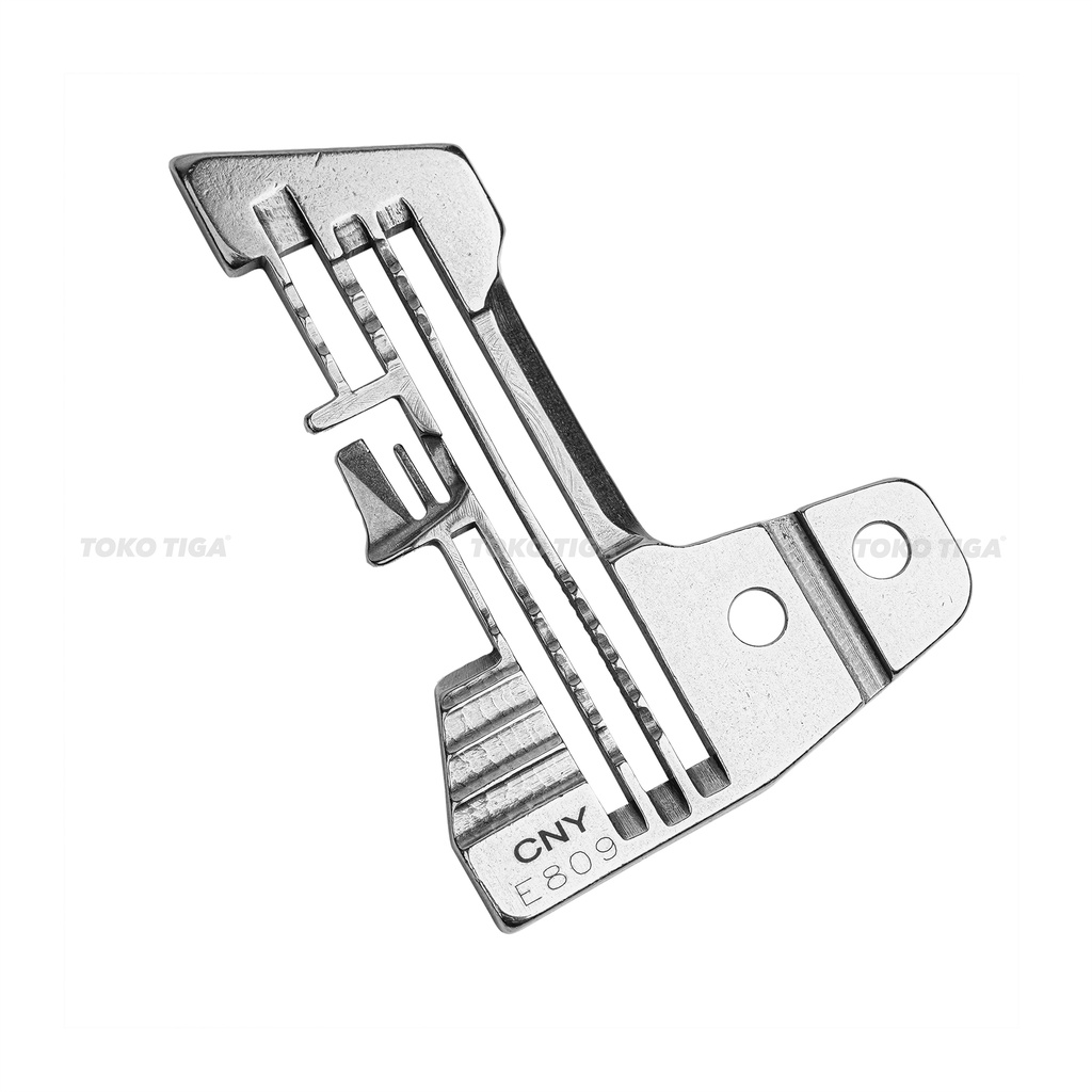 Plat Gigi Mesin Obras Benang 4 / Throat / Needle Plate (E809)