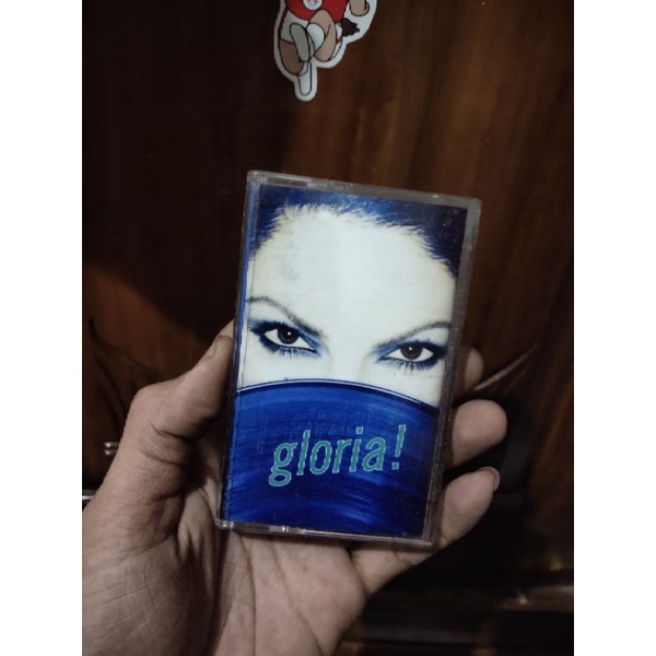 kaset pita gloria estefan /