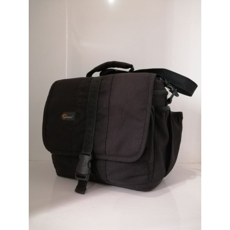 Tas Kamera LOWEPRO For Kamera DSLR / Kamera Mirrorless