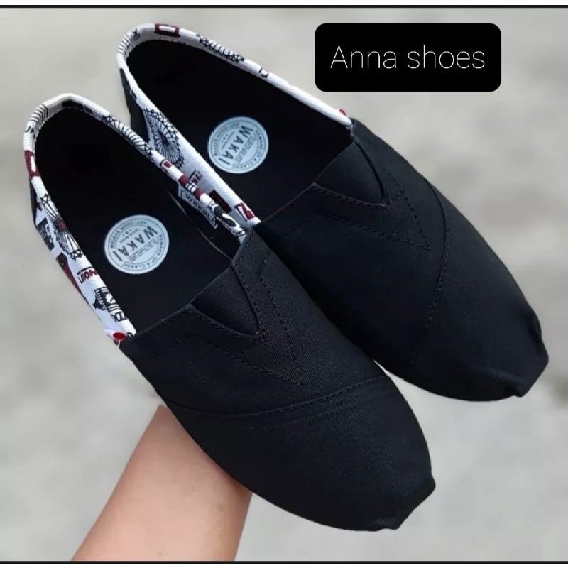 Slip on Pria dan wanita WK motif hitam London