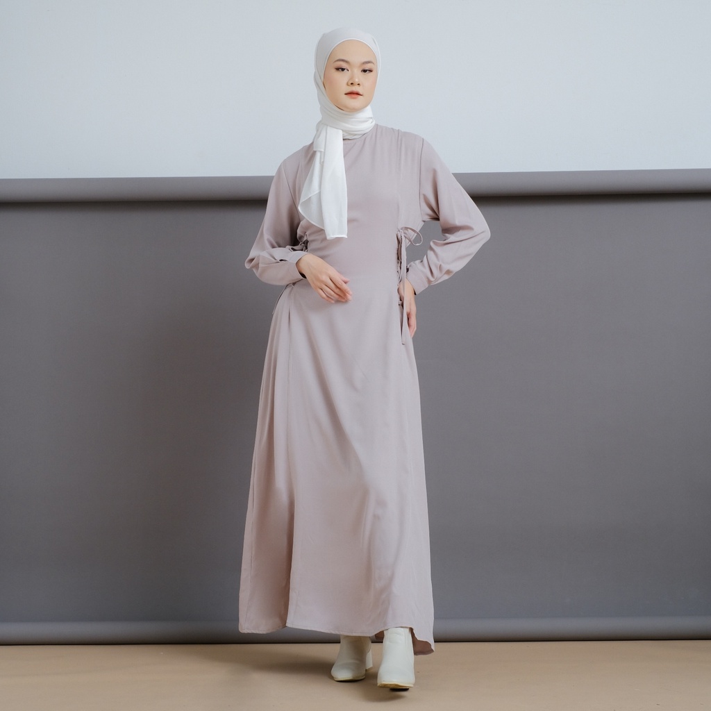 Mayoutfit Heynra Maxidress | Dress Gamis Muslim Wanita Tali Pinggang-Champagne