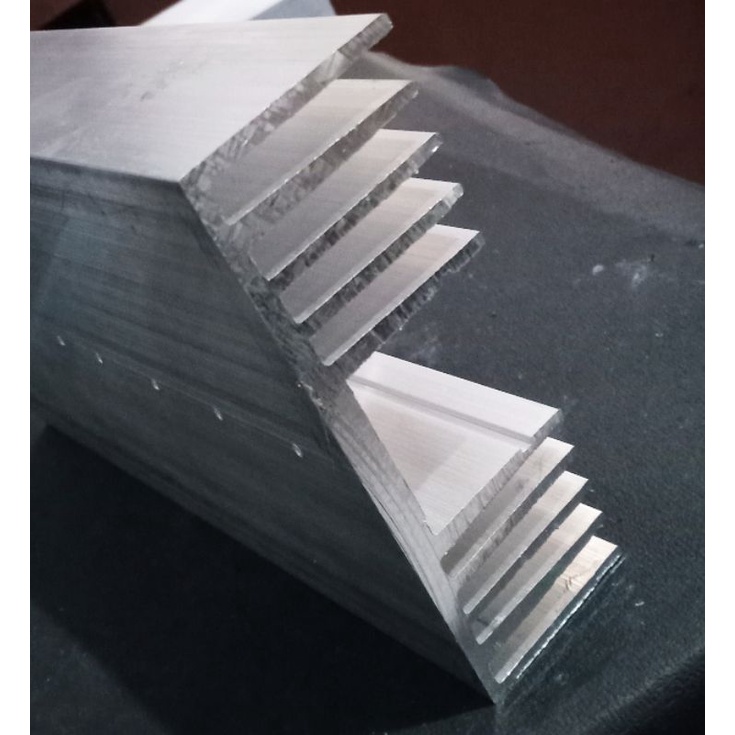Heatsink Extra tebal 10 Sirip 20 cm ketebalan 6 mm