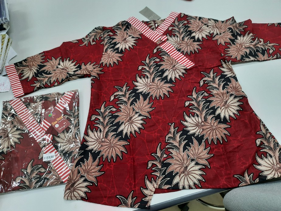 Batik Wanita Atasan Blouse Modern Kekinian Trendy Motif Daun Bambu By Batik Dua Putri Collection