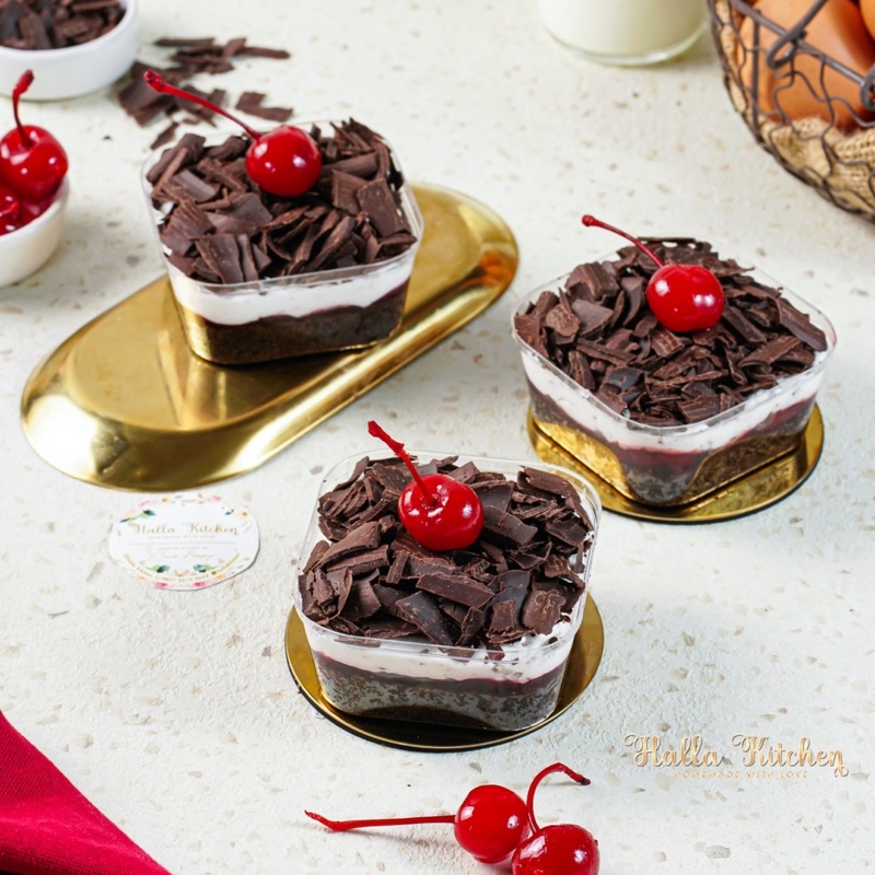 Black Forest Mini Dessert Box