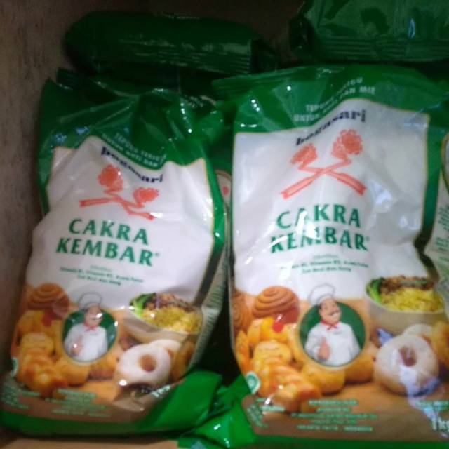 

Cakra kembar tepung terigu
