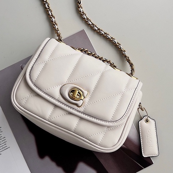 （grab）CA086 small Pillow coach Madison Shoulder 18 With Quilting Women Crossbody Sling Chain Bag