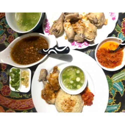 

[ Menu of the Week ] Nasi Hainan Set porsi 1 (Khusus Instant Delivery Jadetabek)