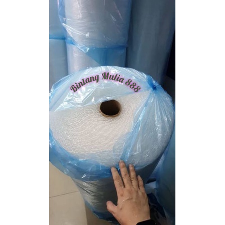 

Bubble wrap buat tambahan pengaman packing