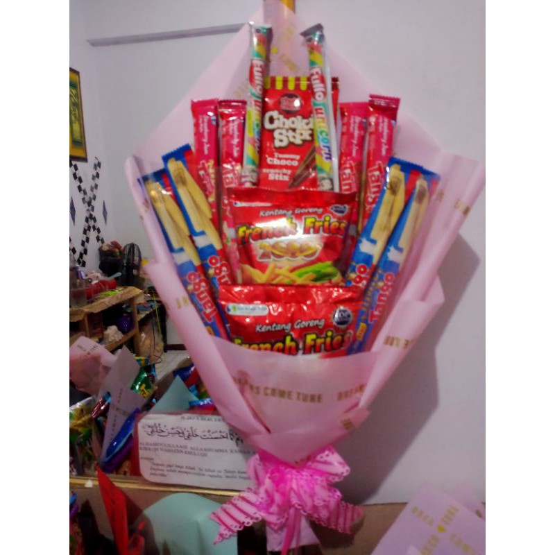 

Bucket Snack,sidang, wisuda, anniversary, kado, PINK 1