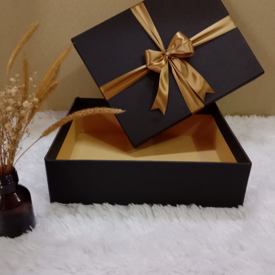 

BEST PRODUK!!!! Kotak Hadiah / Kotak Kado / Kotak Box / 25x20x7 / Berpita / Kotak kado terbaru / kotak kado lucu / kotak kado aesthetic / kotak kado termurah / kotak kado - PALING DIMINATI