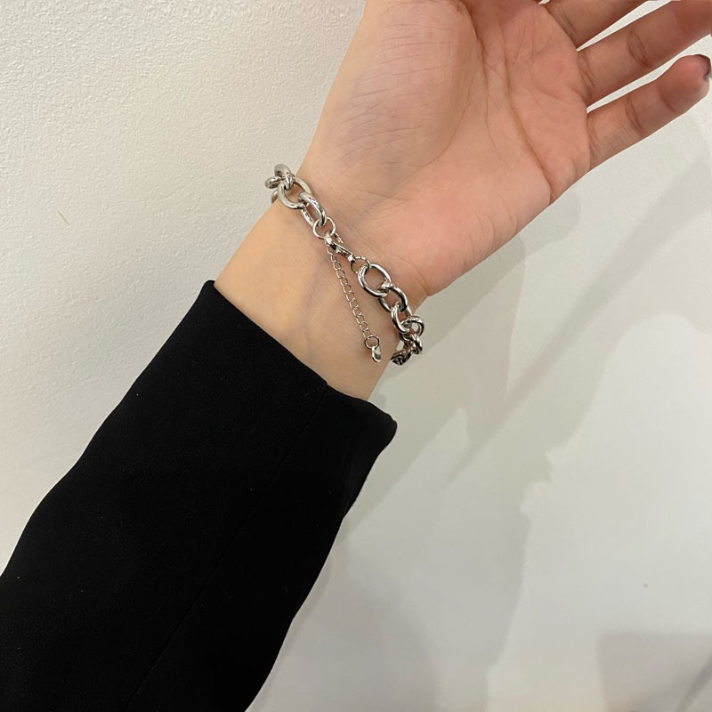 Gelang Desain Beruang Bahan Metal Gaya Jepang Korea Untuk Wanita