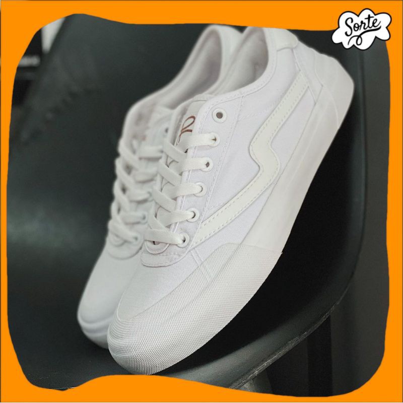 Patrobas Ivan Triple White Low Original