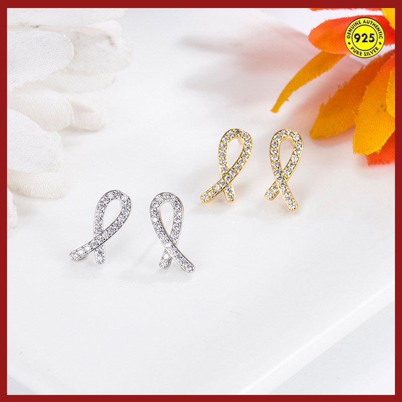 Anting Tusuk Sterling Silver 925 Desain Salib Hias Berlian Imitasi Anti Air Untuk Wanita