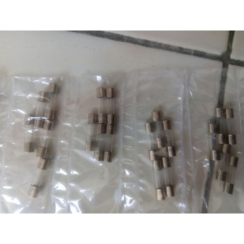 fuse sekering kaca kecil 15A