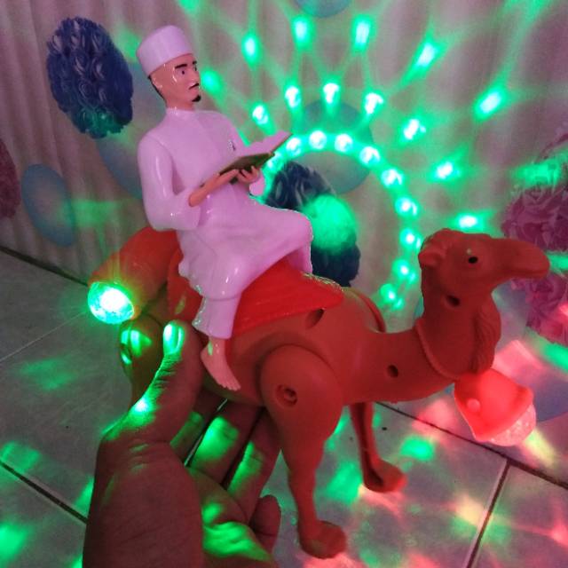 MAINAN ANAK ONTA BISA JALAN ADA LAMPU SUARA BACAAN HAJI CAMEL HAJJ ONTA HAJI OLEH2 HAJI BANJARMASIN