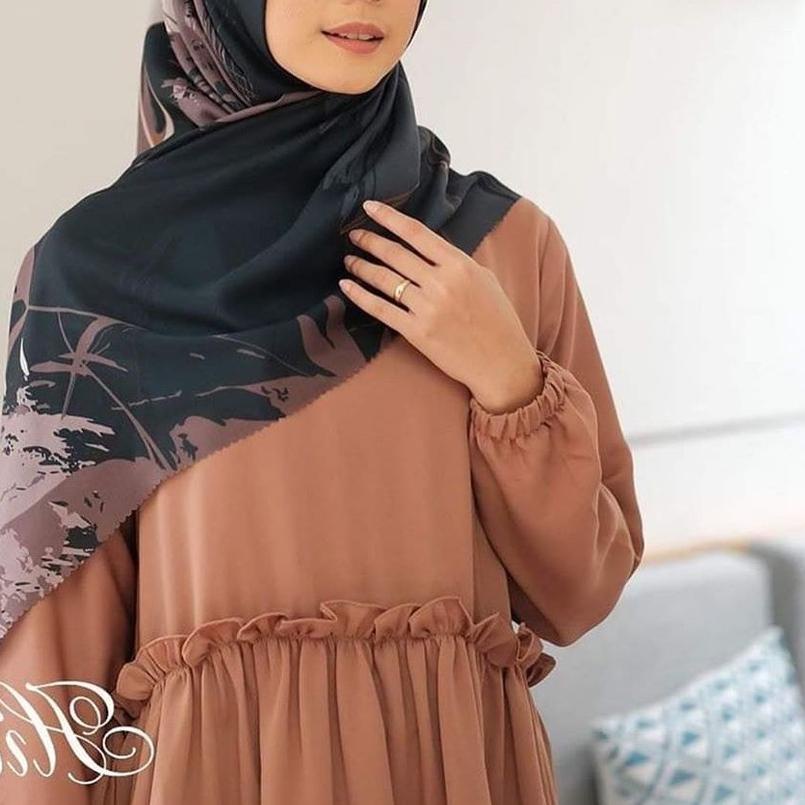 ZM Zaskia Mecca - Kayu Aro Black Scarf Kerudung Segi Empat mama-_in_fashion bukan ZM Zaskia Mecca