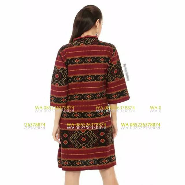 Dres tenun motif moumere