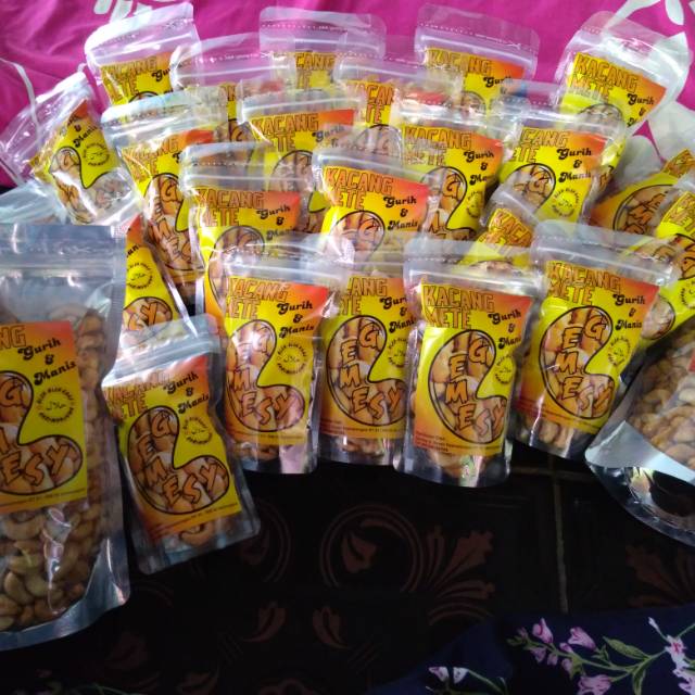 

Kacang Mede Khas Karimunjawa