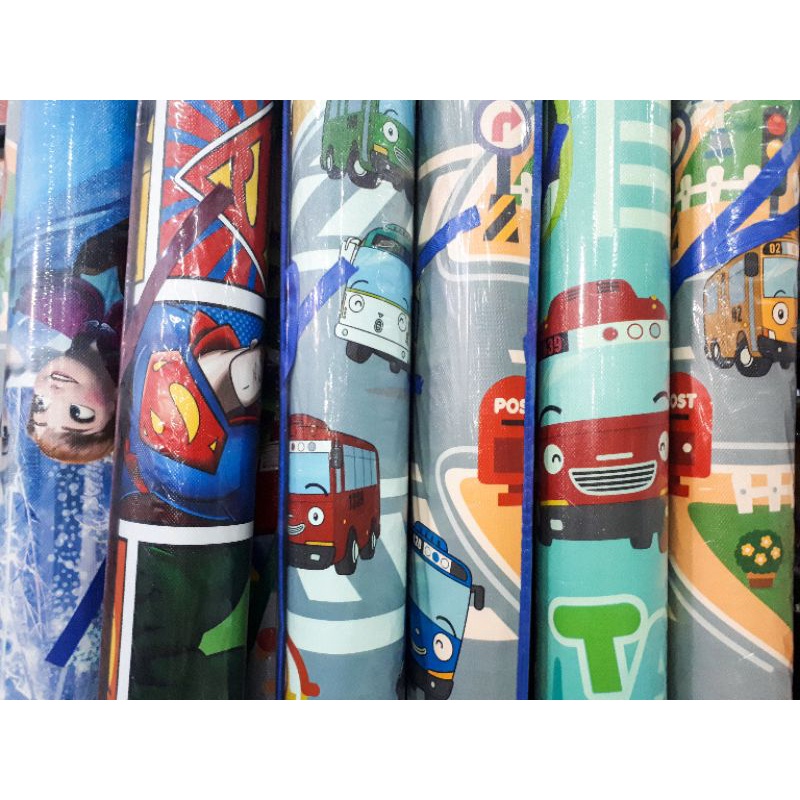 Karpet Plastik Lipat evemates Karakter