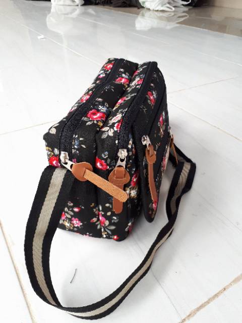 Tas slempang cewek motif bunga 5 ruang