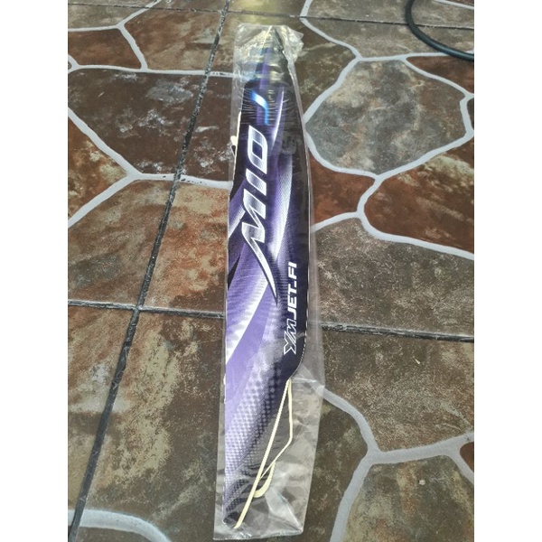 STRIPING STIKER LIS BODY MOTOR YAMAHA MIO SPORTY 2012 HITAM