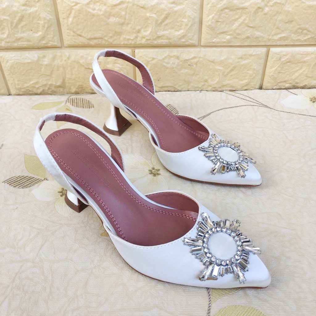 Sepatu Amina Satin Crystal