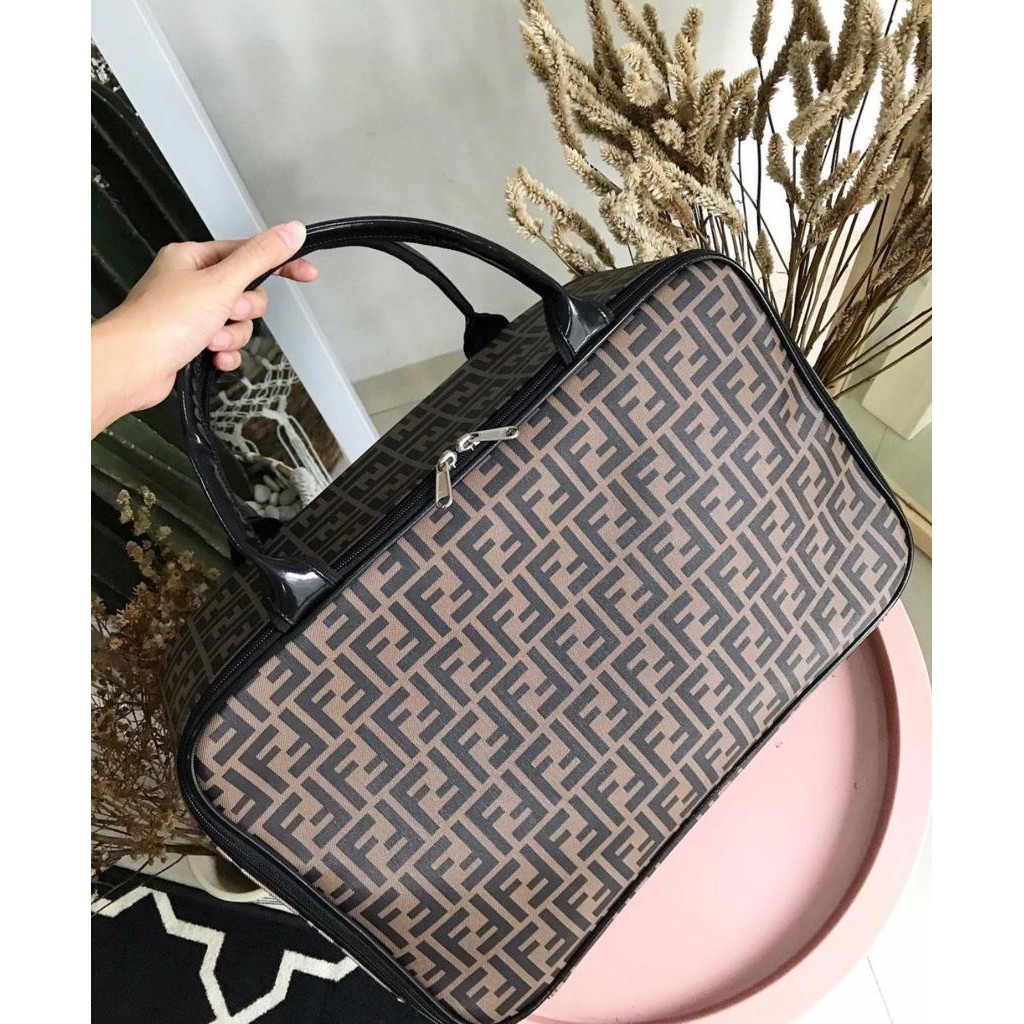 Koper Mini Tas Travel Hospital Bag FENDI