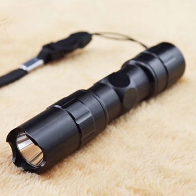 SENTER POLICE MINI HITAM FLASHLIGHT LED SINAR PUTIH BATERAI AA + BOXX