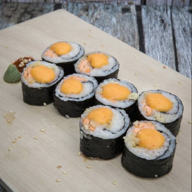

Salmon Flake Roll