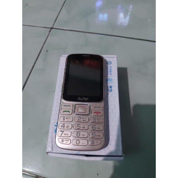 Hp unik Ruitel 6233 Android lolipop Ram 512mb Rom 4Gb  wifi + 4G