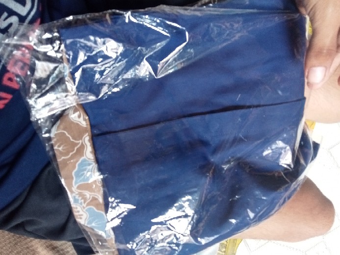Azri 01 (biru)