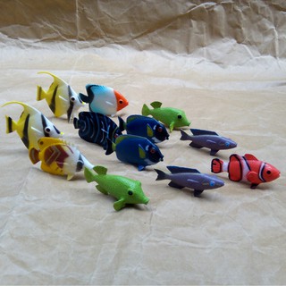 Harga per set Mainan  Hewan Karet  Ikan Paus dan Hiu  