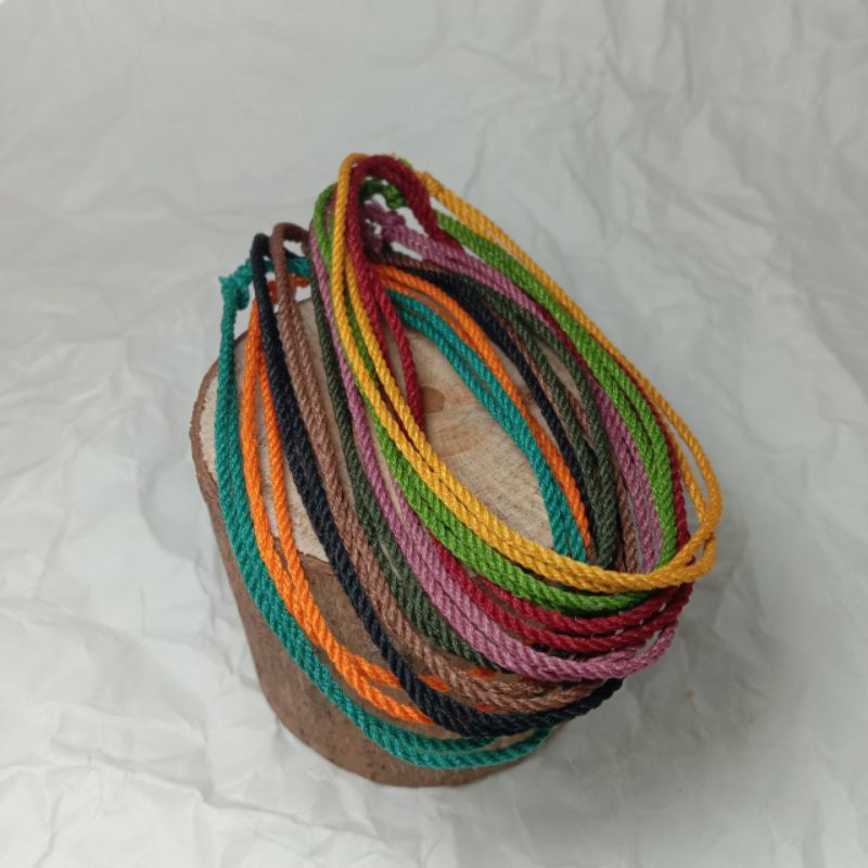 Gelang tangan etnik plintir tali benang tenun pria dan wanita dewasa / Bracelet kecil rajut handmade