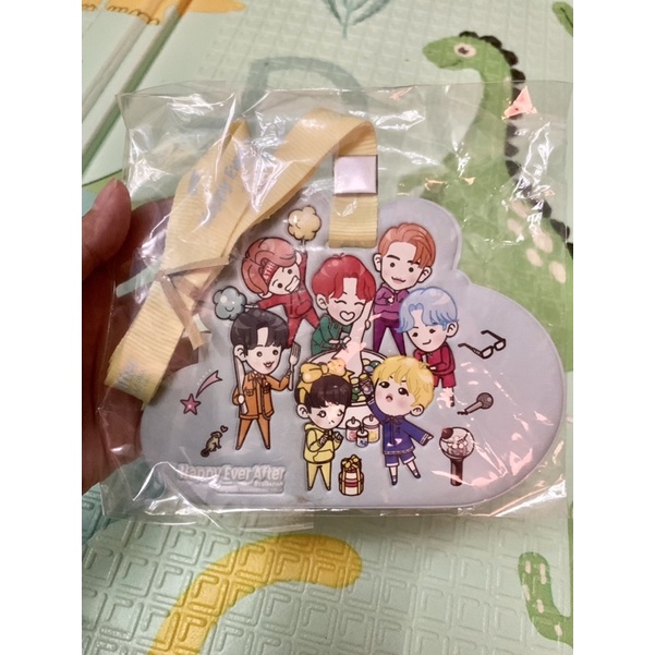 bts japan fanmeeting happy ever after name tag holder