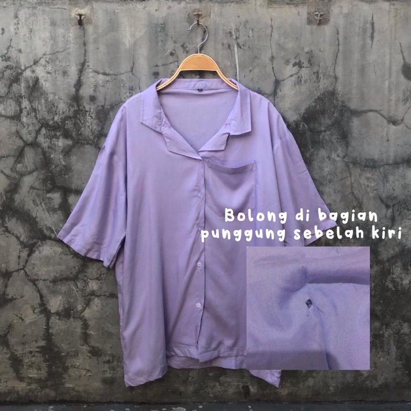 BOWLING - Oversized Shirt Hawai Kemeja Pantai Basic Polos Ukuran Besar Kancing Rayon Unisex-Defect Lilac Bolong