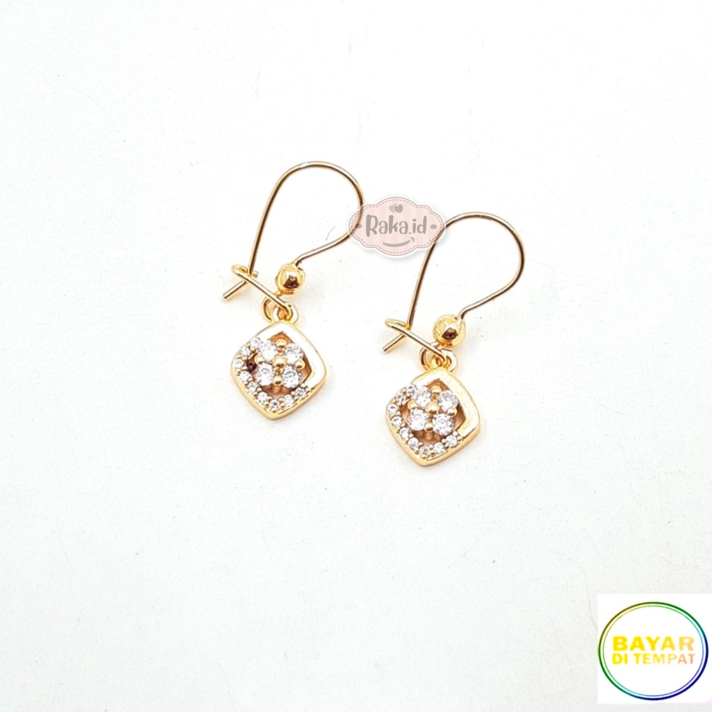 Anting Clip / Klip Motif Bunga Wajik Perhiasan Aksesoris Wanita 1120