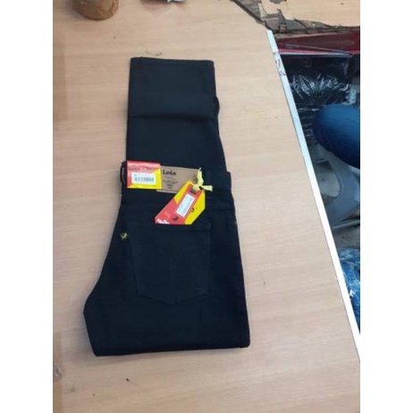 celana panjang lois // celana jeans panjang pria hitam pekat // celana jeans distro lois original ➔
