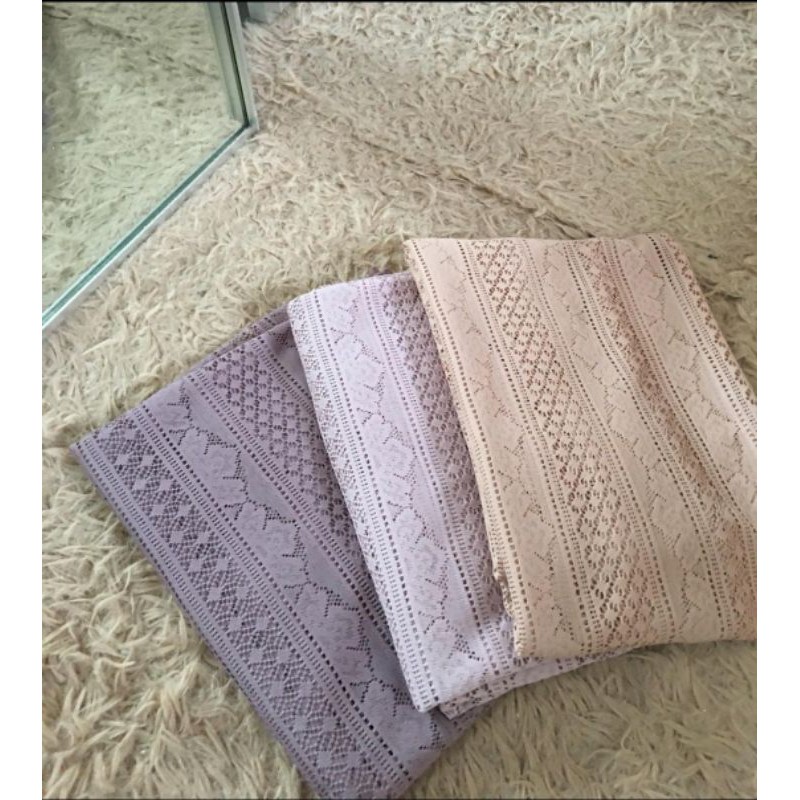 Bahan Kain Brokat Brukat Halus Lace Motif Salur Crown Warna Dusty Puple Ungu Taro