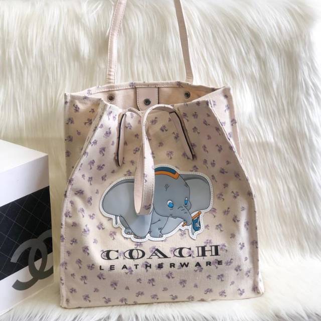 coach tote disney dumbo, coach tote, coach disney, tote bag