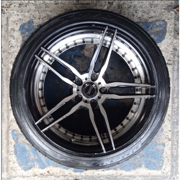 velg mobil bekas ring 18x8 9 pcd 5x114 seken bekas plus ban