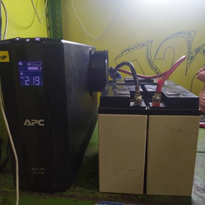 Ups APC BR900GI 900VA  540W Modifikasi 24V 100AH